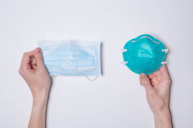 医用防护口罩和医用N95口罩的正面对比