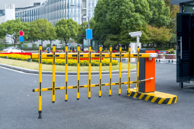 办公楼停车场护栏 停车场