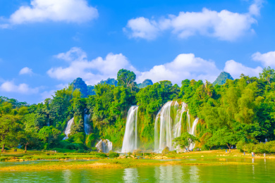 广西瀑布自然景观