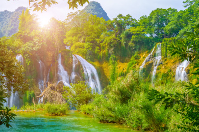 广西瀑布自然景观