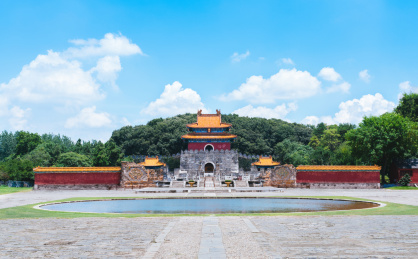 中国湖北省钟祥市明显陵的内明塘