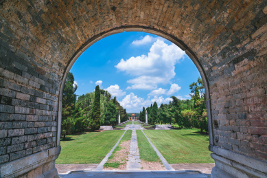 中国湖北省钟祥市的明显陵