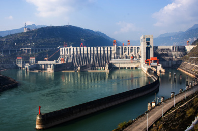 云南水富尚家坝水利枢纽大坝