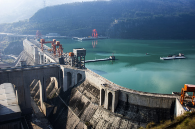 云南水富尚家坝水利枢纽大坝