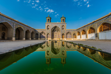 伊朗设拉子上午的莫克清真寺