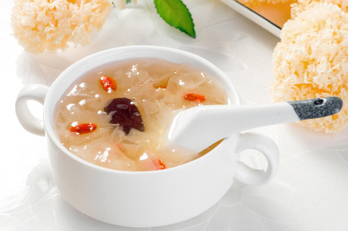 养身汤品之红枣枸杞银耳羹