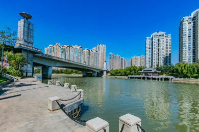 江苏省南京市秦淮河下关大桥建筑