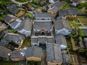 中国福建龙岩市永定土楼中川古村落