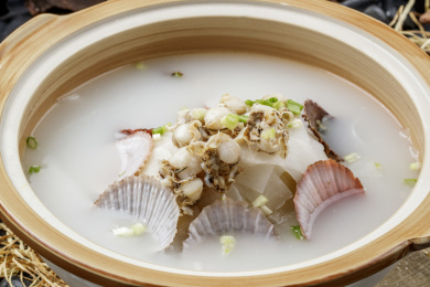海鲜萝卜汤 海鲜汤