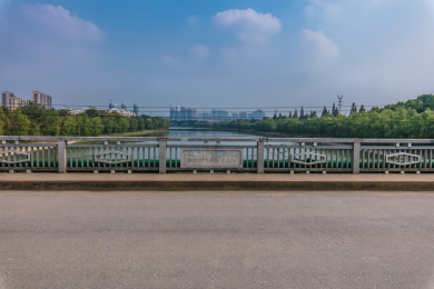 江苏省南京市秦淮河梅山桥建筑