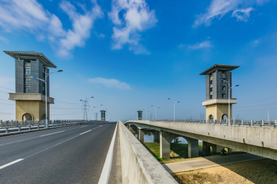 江苏省南京市秦淮河正方大道桥梁建筑 