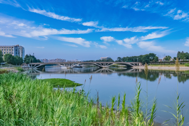 江苏省南京市秦淮河东山桥多拱桥梁建筑 