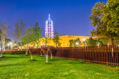 中国江苏南京大报恩寺琉璃宝塔古建筑夜景