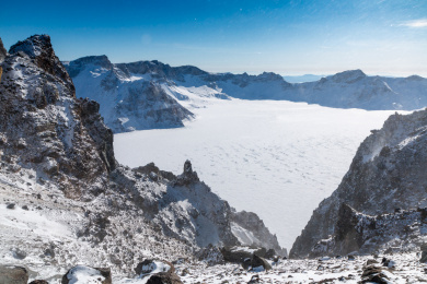 中国吉林省延边州长白山雪景