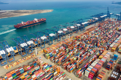 航拍深圳盐田港港口