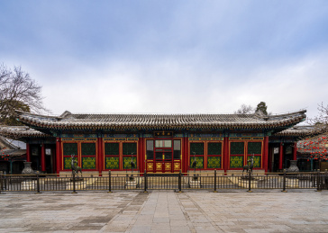 中国北京傍晚颐和园乐寿堂风光