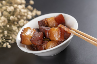 一碗红烧肉炖肉特写