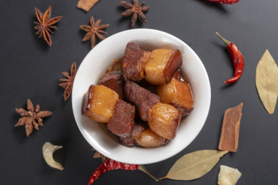 一碗红烧肉炖肉特写