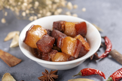 一碗红烧肉炖肉特写