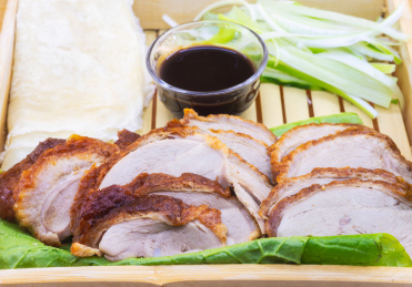 木盒里的北京烤鸭