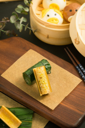 中国特色美食——糯米竹筒饭