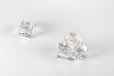 重叠着的冰晶