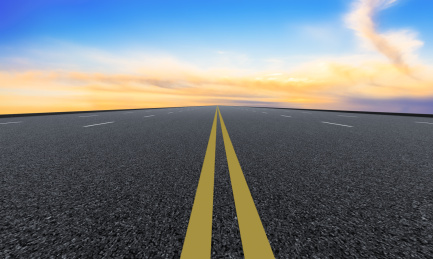 前景为空的道路地面和天空云彩背景