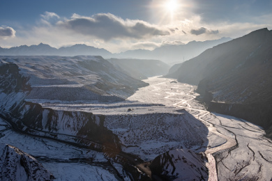 中国新疆伊犁州奎屯市安集海大峡谷的雪景