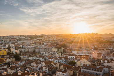 葡萄牙里斯本老城黄昏夜景