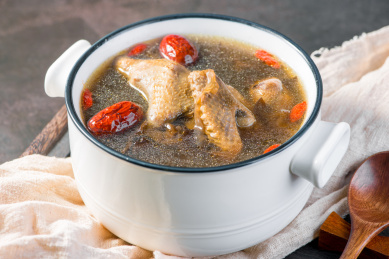 美家常养生烫品清炖乳鸽