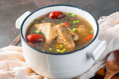 美家常养生烫品清炖乳鸽