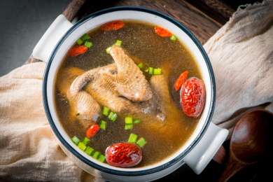 美家常养生烫品清炖乳鸽