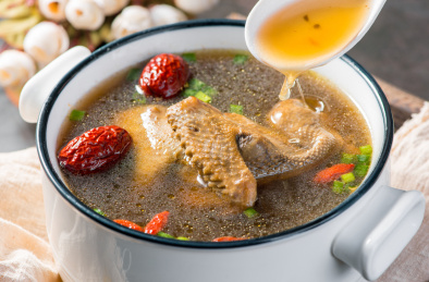 美家常养生烫品清炖乳鸽