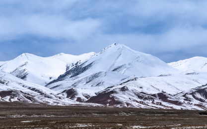 中国甘肃省酒泉市无人区雪山