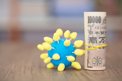 治疗新冠肺炎花费巨大