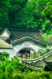 中国江苏省扬州瘦西湖风景区附近的冶春茶社