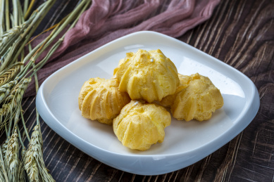 泡芙咖啡营养早餐