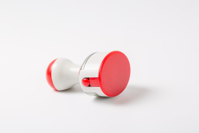 白色背景上红色印章