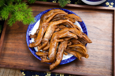 卤味鸭掌