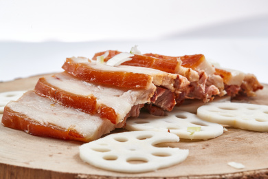 柴沟堡熏肉(烟熏五花肉)