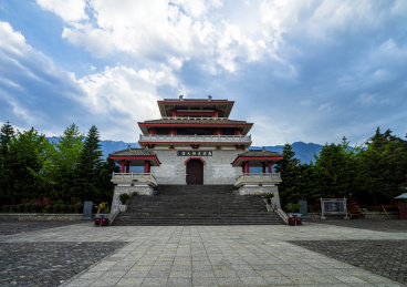 傍晚云南大理南诏建极大钟钟楼