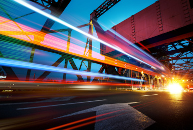 天津解放桥的公路,汽车光影轨迹