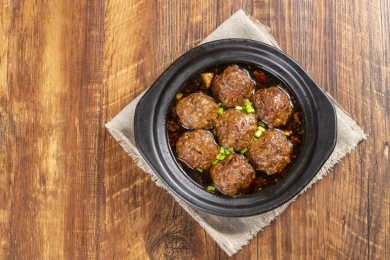 营养美味的红烧丸子特写