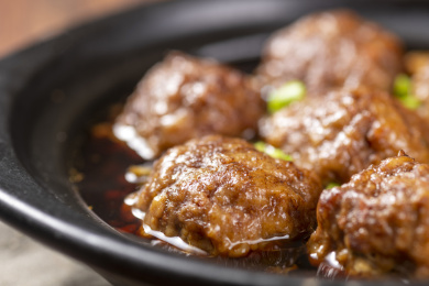 营养美味的红烧丸子特写