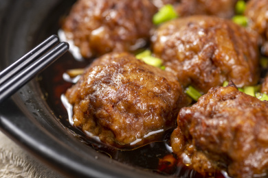 营养美味的红烧丸子特写