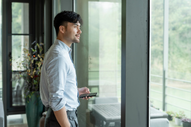 休闲的商务男性