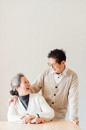 亚洲老年夫妇肖像