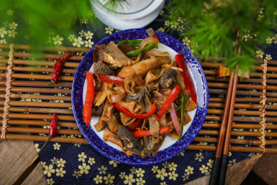 辣椒洋葱炒羊杂羊肚