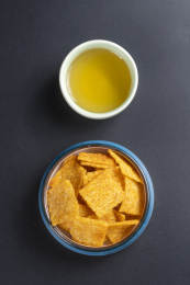 传统小吃零食小米锅巴特写