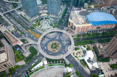 上海陆家嘴环形人行天桥